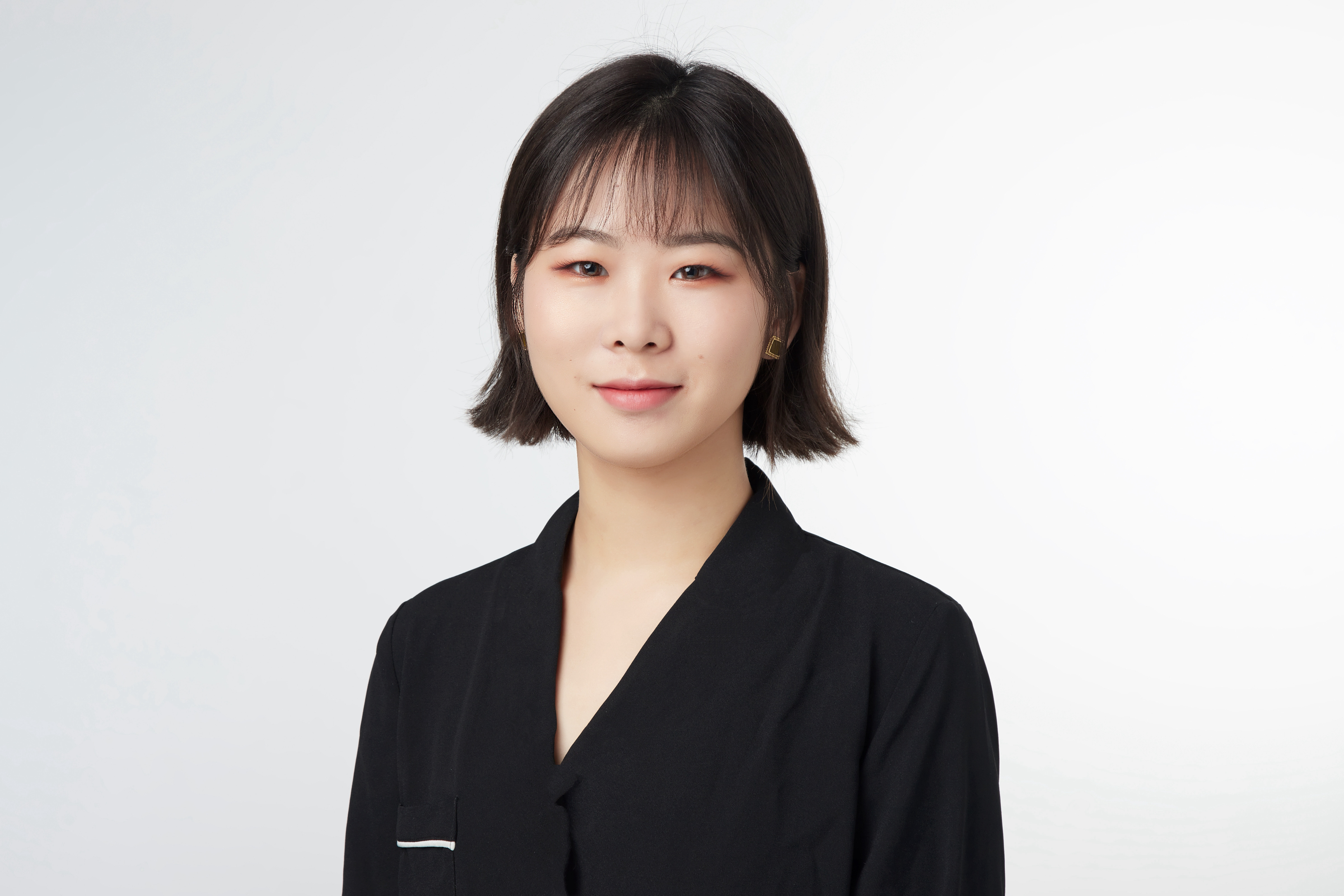 Yunzhi (Ariel) Zheng